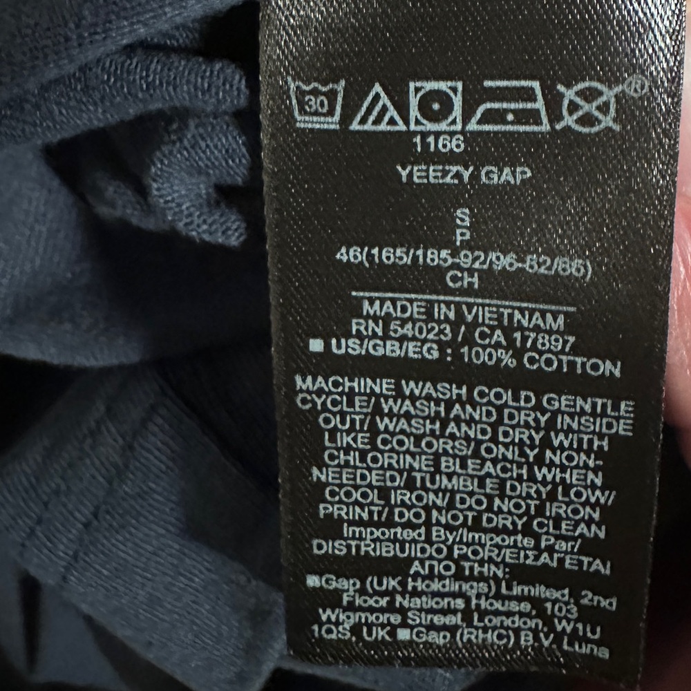 YZY Gap long sleeve - Picture 5 of 8